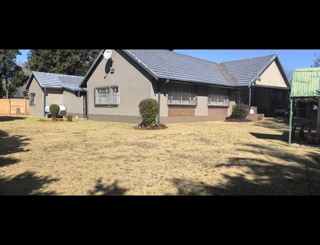 4 BEDROOM HOUSE FOR SALE IN FLORIDA PARK